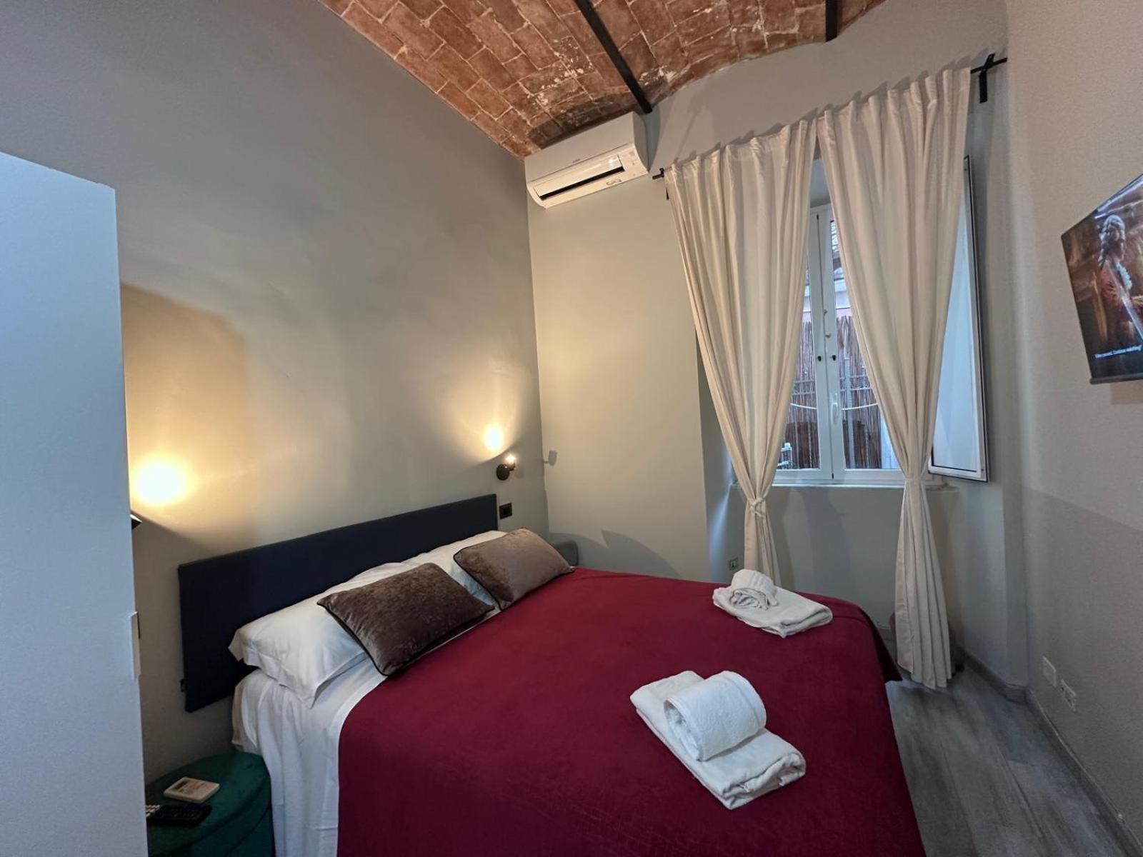 Roman Holidays Buitenkant foto